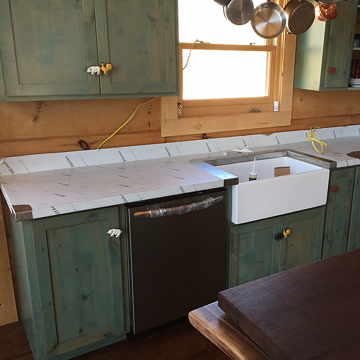 Copper sink installation